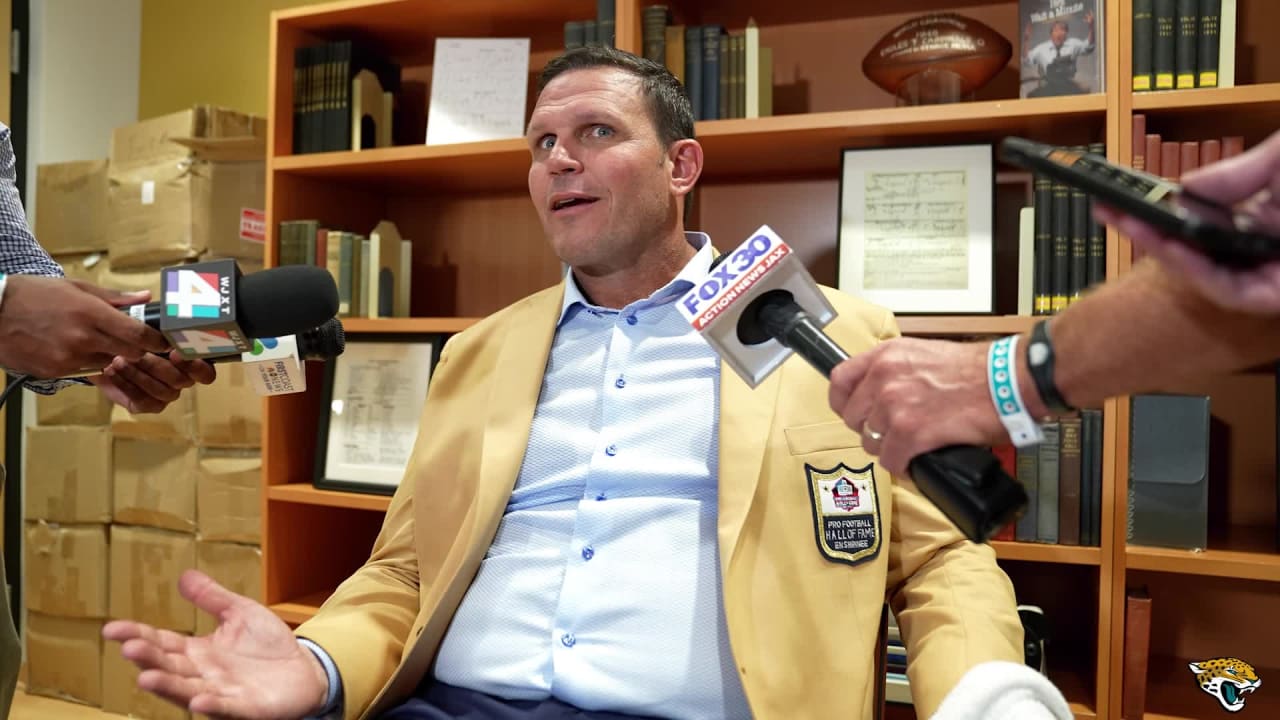 Tony Boselli fans chant his name before his Hall of Fame induction ceremony  Saturday