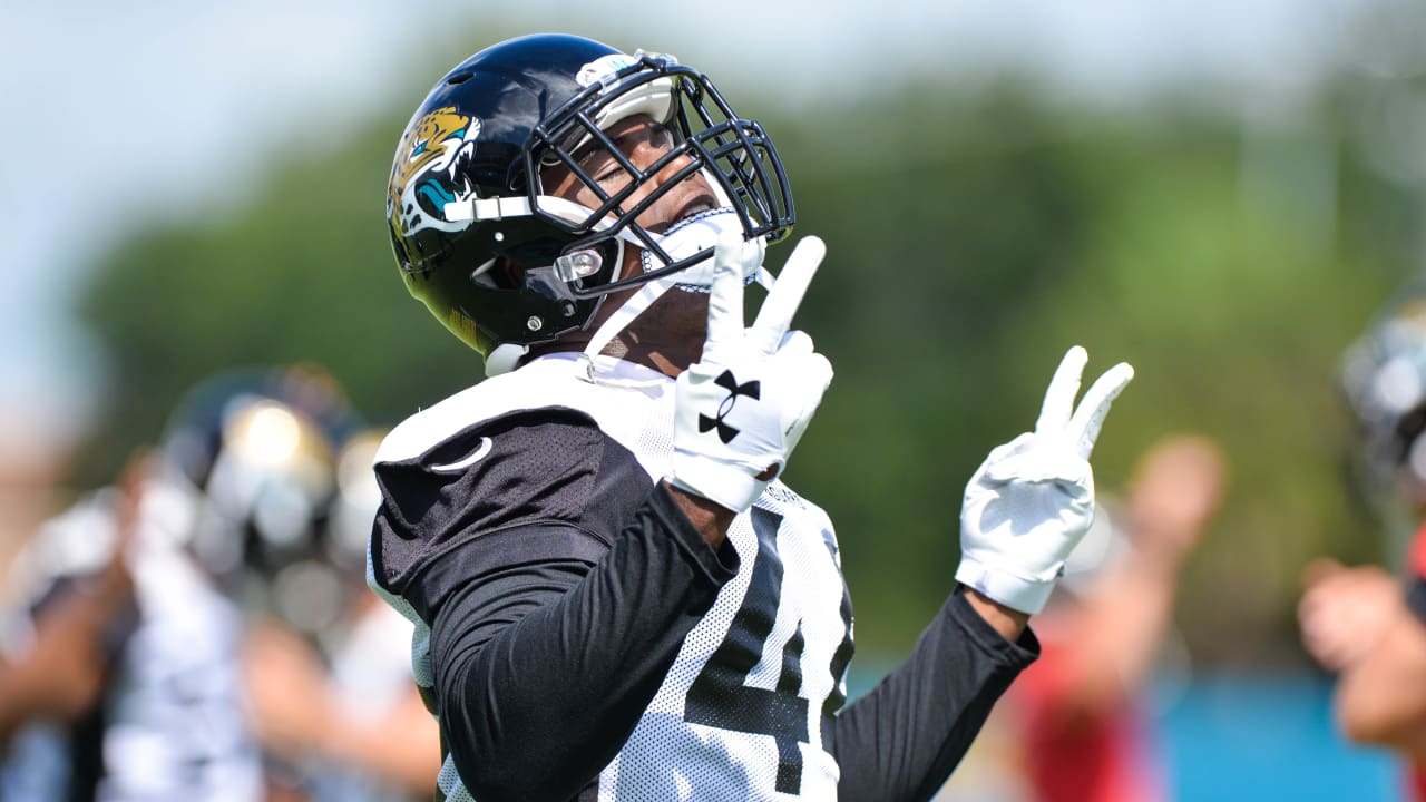 Jaguars safety Tashaun Gipson on rookie Ronnie Harrison: 'All he does is  make plays'