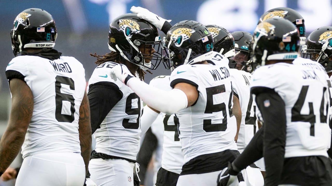 Jacksonville Jaguars running back JaMycal Hasty (22) runs after catching a  screen pass during the second half of an NFL football game against the  Baltimore Ravens, Sunday, Nov. 27, 2022, in Jacksonville