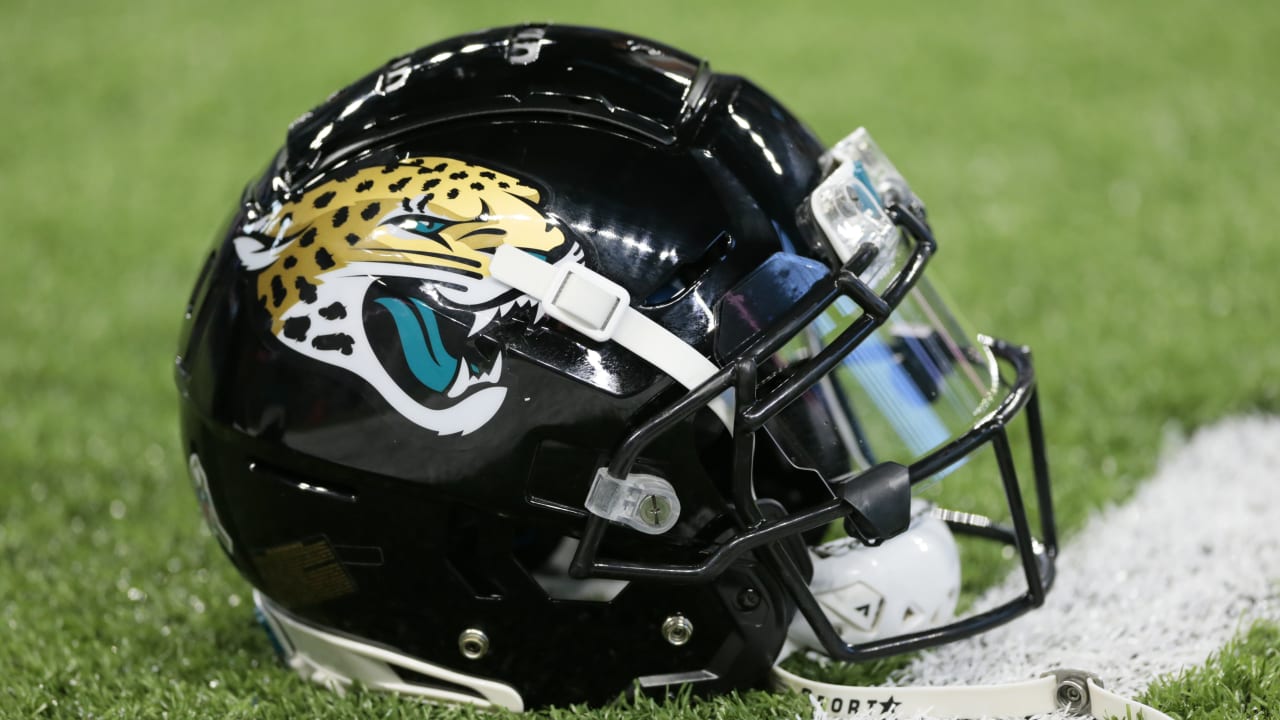 Jacksonville Jaguars Will Get Rid Of Infamous Two-Toned Helmets Ahead Of  2018 Season