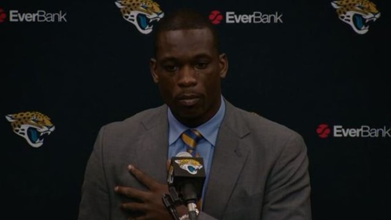 Jaguars players, coach, express concern about Telvin Smith