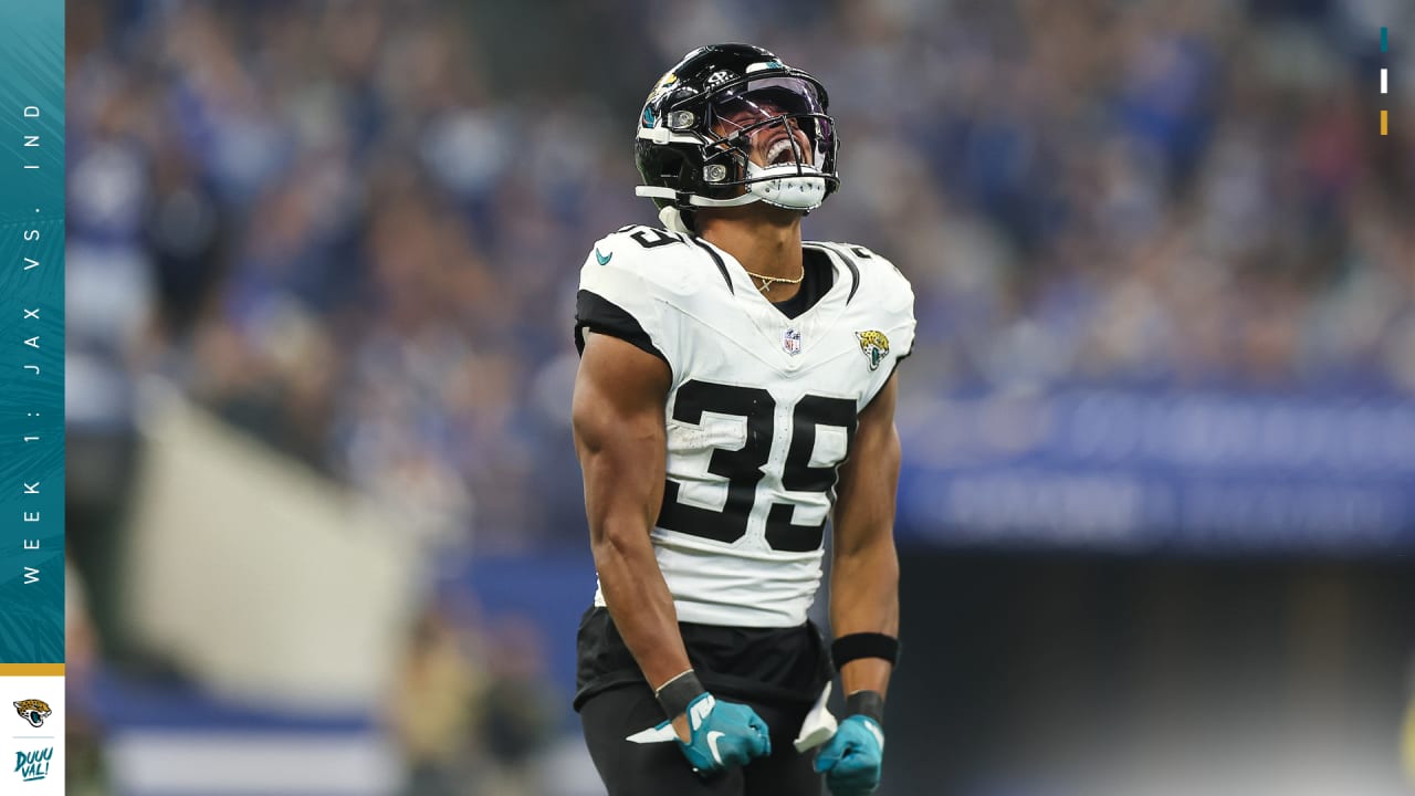 Jaguars grab unexpected playoff spot with win over Titans