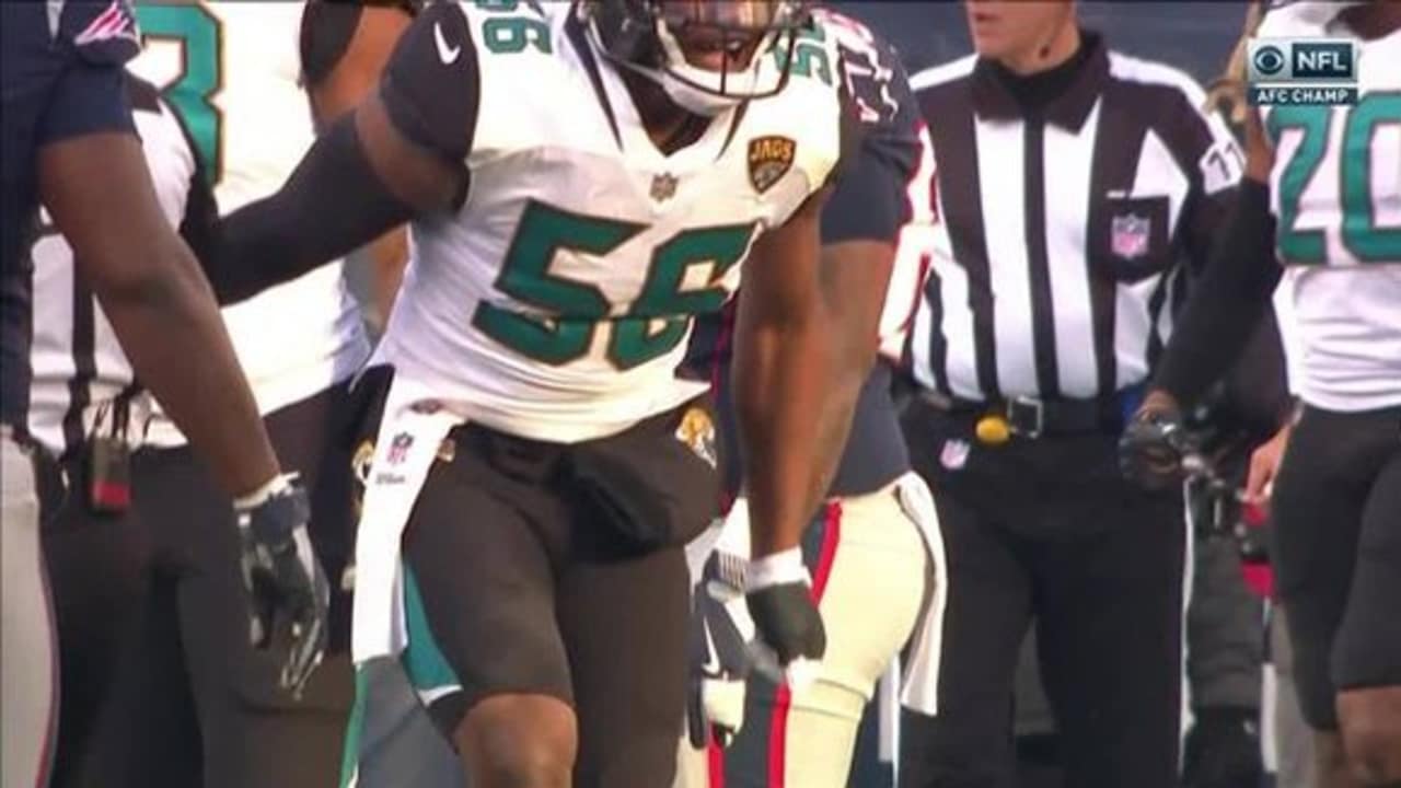 Jacksonville, FL, USA. 16th Sep, 2018. Jacksonville Jaguars defensive end  Dante Fowler (56) runs unto the field before the start 1st half NFL  football game between the New England Patriots and the