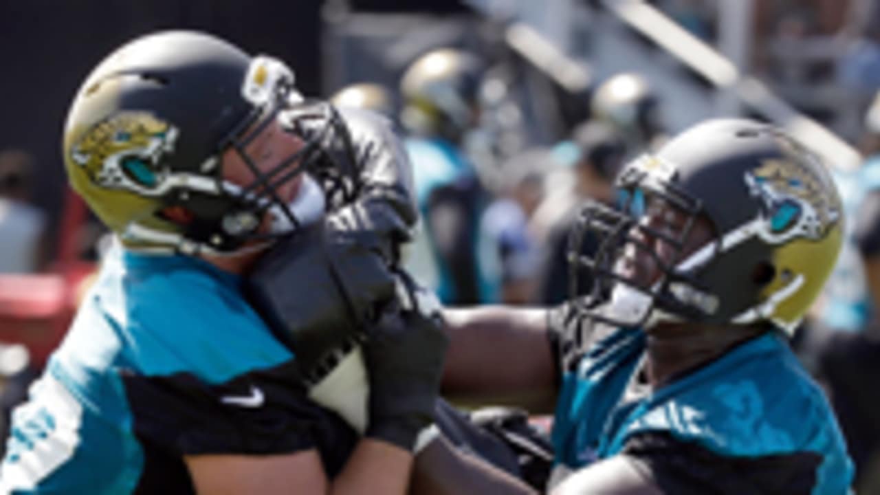 Kelvin Beachum to start at left tackle