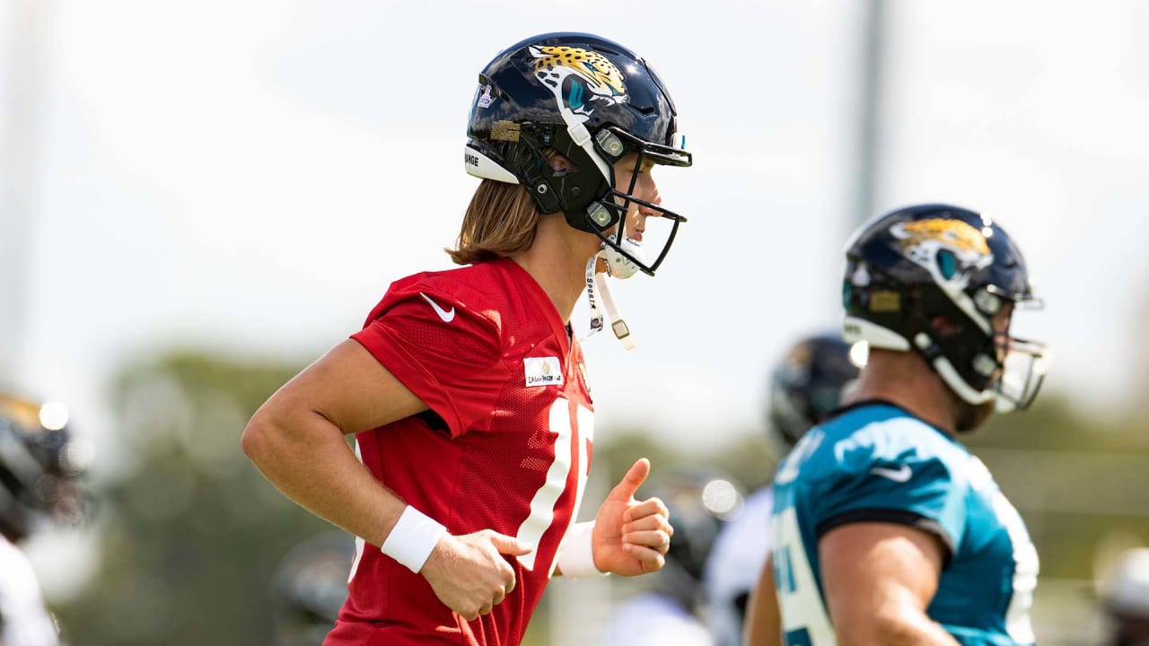 With hopes of improving offense, Jaguars head across the pond to