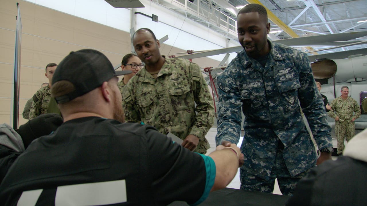 Jacksonville Jaguars - Yesterday, we opened the Navy Mutual Military  Express Lane, allowing former and current military servicemembers, and  their families, a quicker entrance into the stadium by simply showing their  military