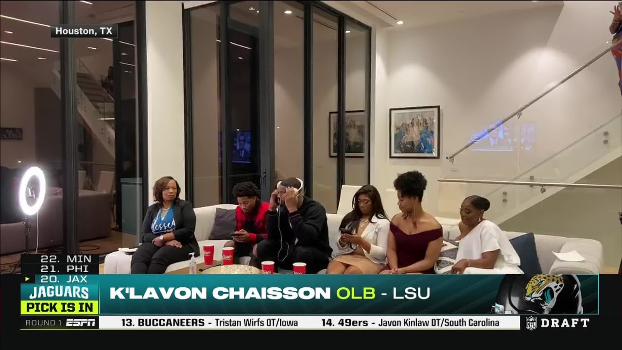 2020 NFL Draft: LSU LB K'Lavon Chaisson works out in Ravens gear