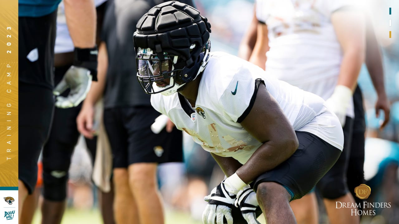 Jacksonville Jaguars first padded practice 2023 Everbank miller center