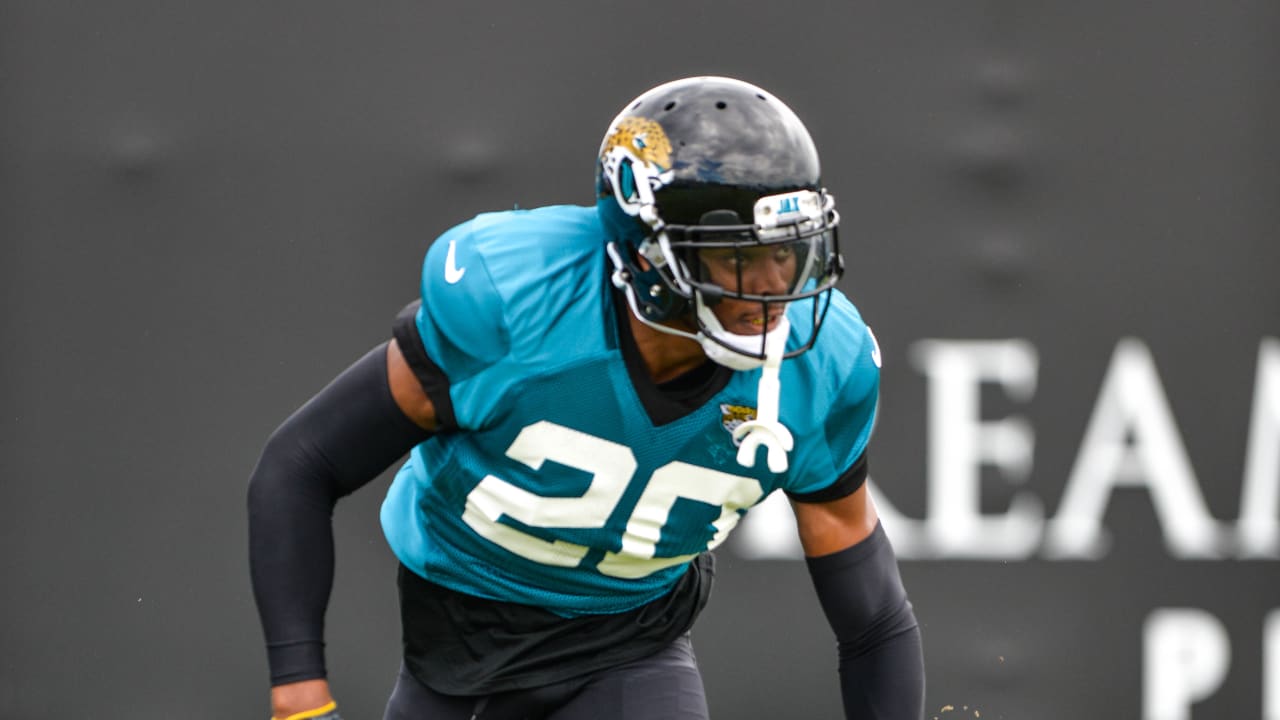 Jalen Ramsey debuts new jersey number at Rams minicamp