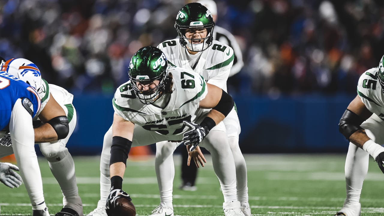 Jets RG Laurent Duvernay-Tardif to start over Greg Van Roten