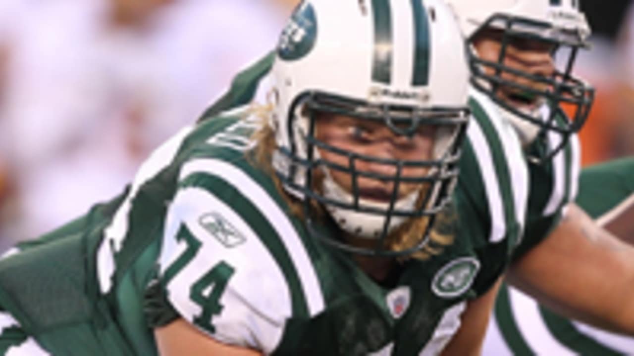 Center Of Attention: Nick Mangold Retires As Member Of Jets