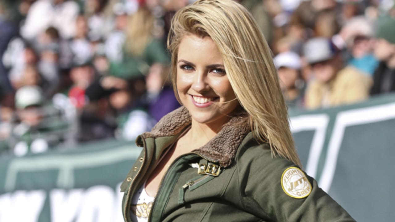 2015 P-R-O Convention All Star: Jets Flight Crew Cheerleader Tara