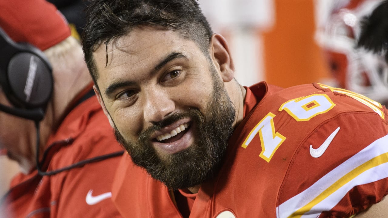 Chiefs' Duvernay-Tardif to 'transition back into football