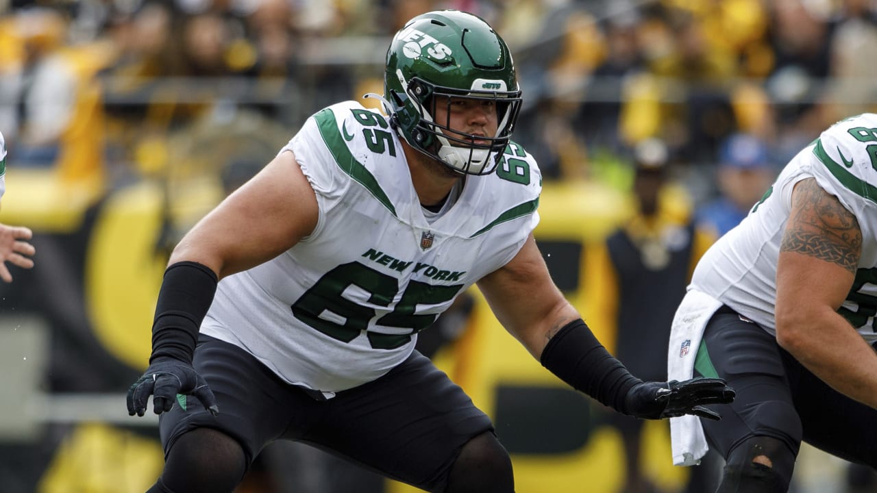 New York Jets offensive lineman Nate Herbig during a game between