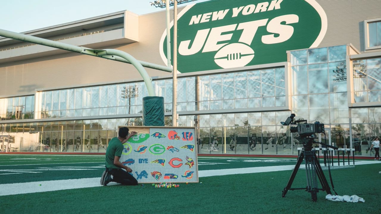 Sauce Gardner, Johnny Reunited at the Pro Bowl Games Inside an Ice Cream  Truck