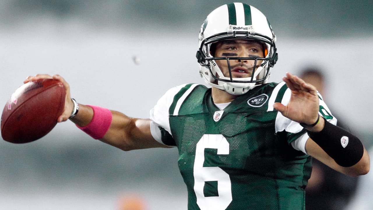 Jets' Mark Sanchez Defies the Rookie Label - The New York Times