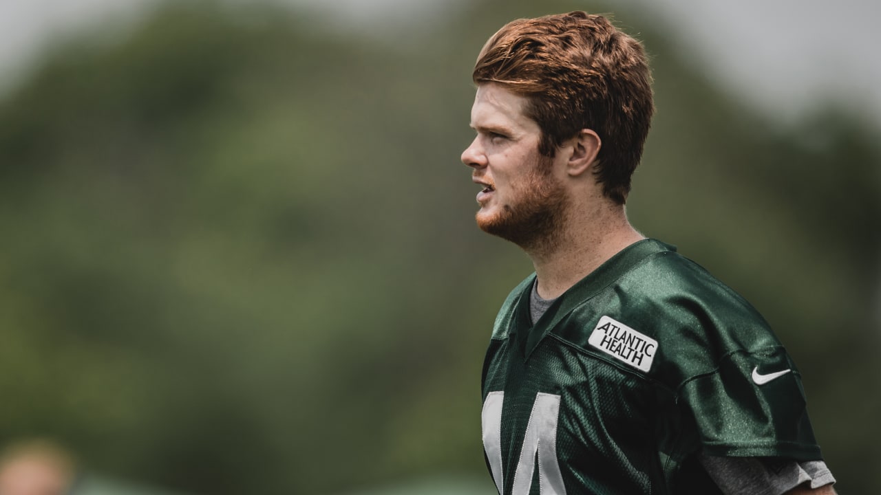 Rookie QB Sam Darnold impressing Jets, could be named starter - The Japan  Times