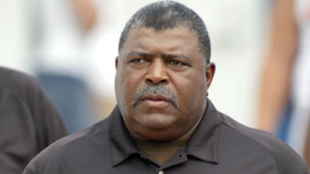 Crennel: The Players Have to Adjust
