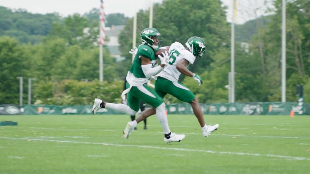 Heated Moments, Precise Passes Highlight Jets' Training Camp