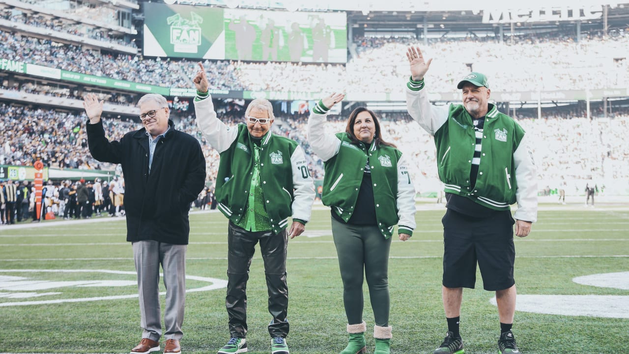 Top Photos of the Jets Fan Hall of Fame at the 2019 Home Finale