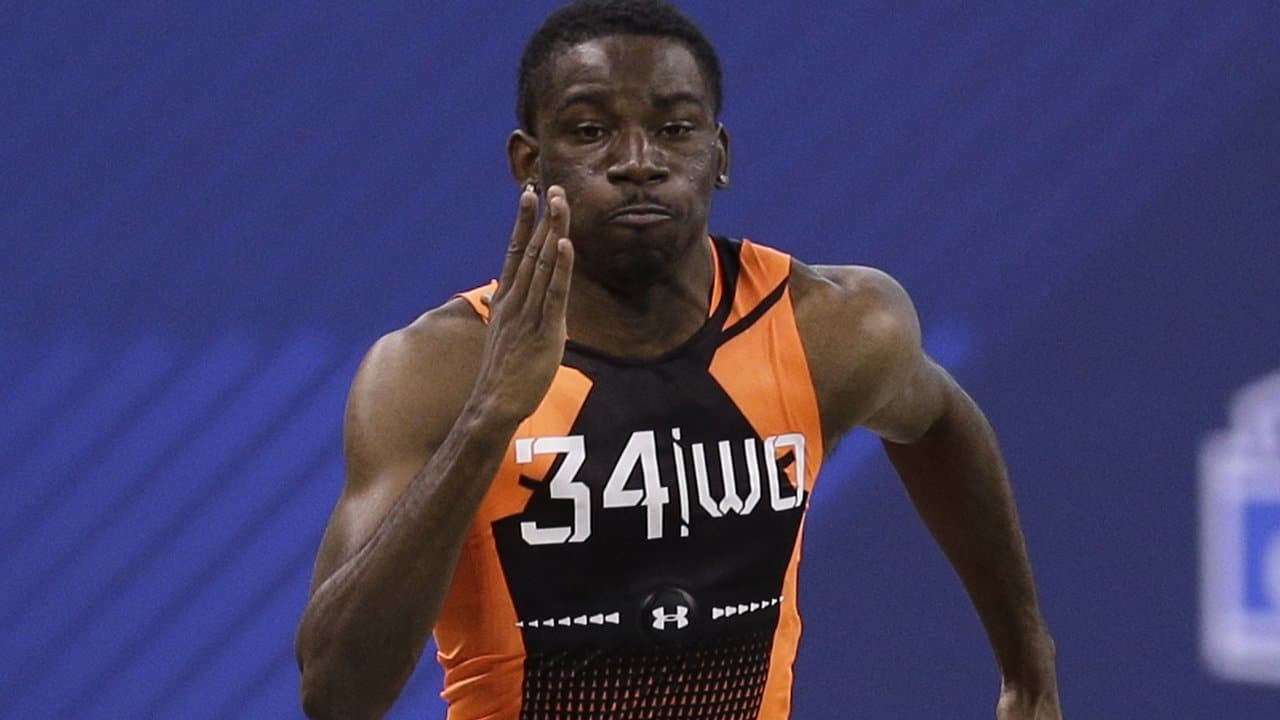 J.J. Nelson Speeds Through the 40YD Dash