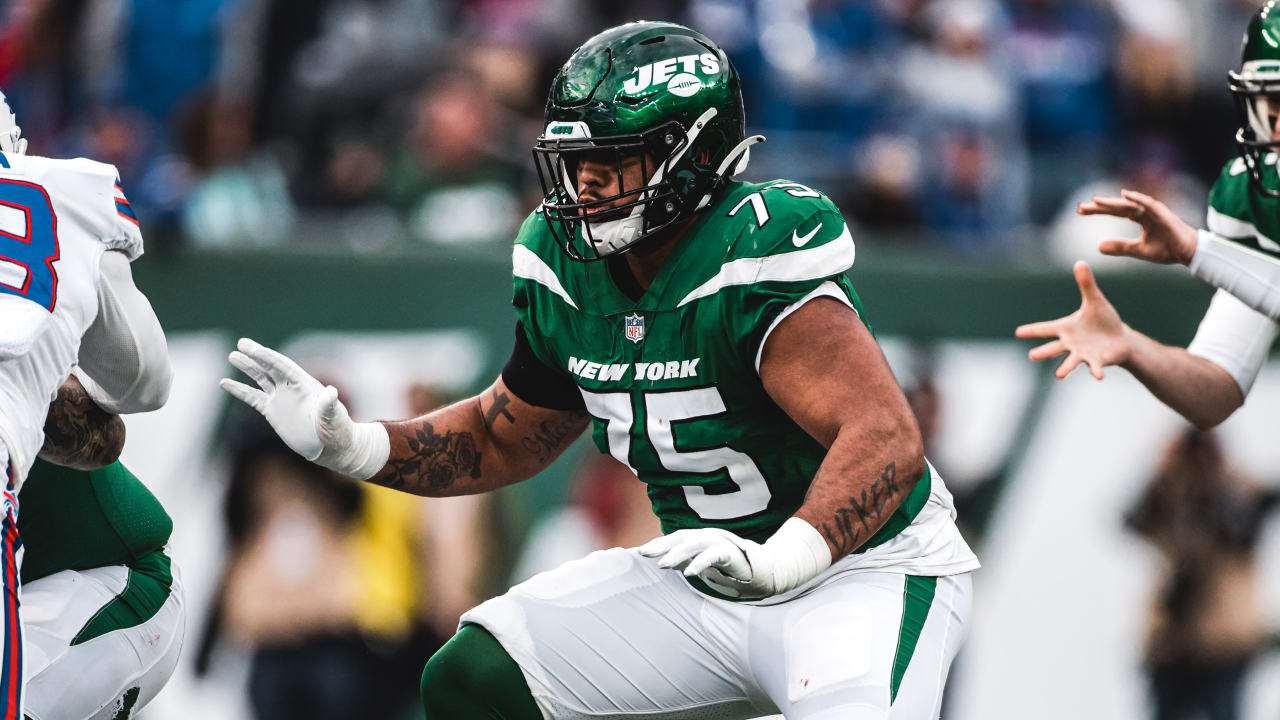 Jets rookie Alijah Vera-Tucker is quickly putting it all together