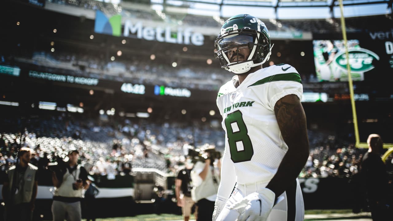 New York Jets wide receiver Elijah Moore celebrates with New York News  Photo - Getty Images