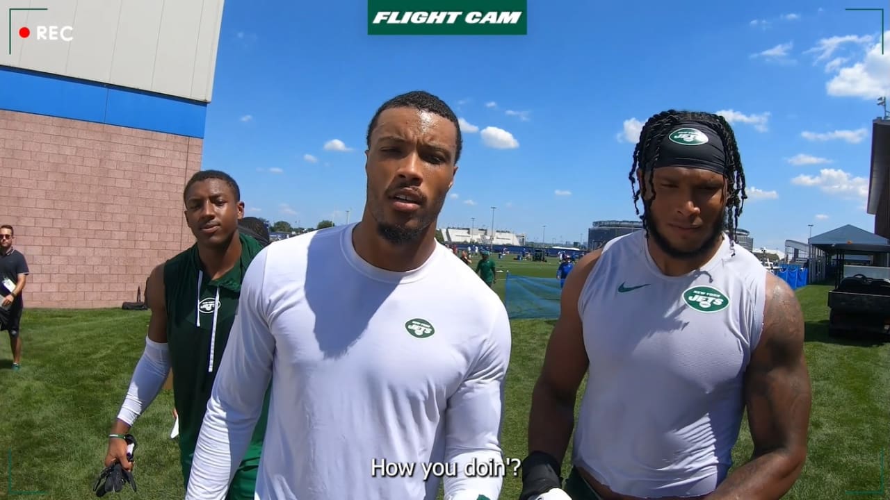 Jets Flight Cam  Who Is the Best Dressed on the Team?