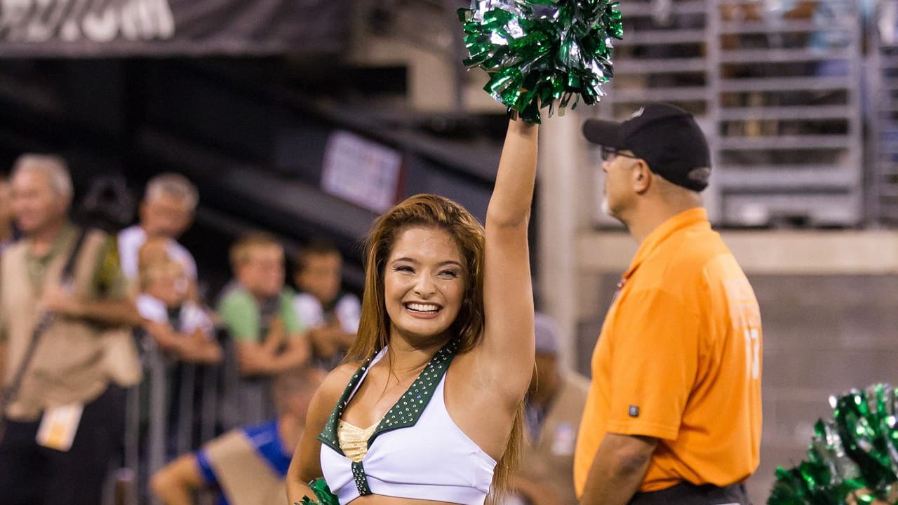 The rain couldn't stop Emily - New York Jets Flight Crew