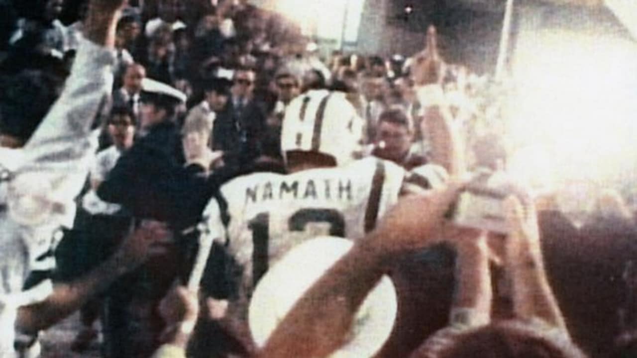 New York Jets - Emerson Boozer was inducted into the Black College Football  Hall of Fame this weekend! On hand to represent him at the ceremony was his  teammate, Joe Namath 