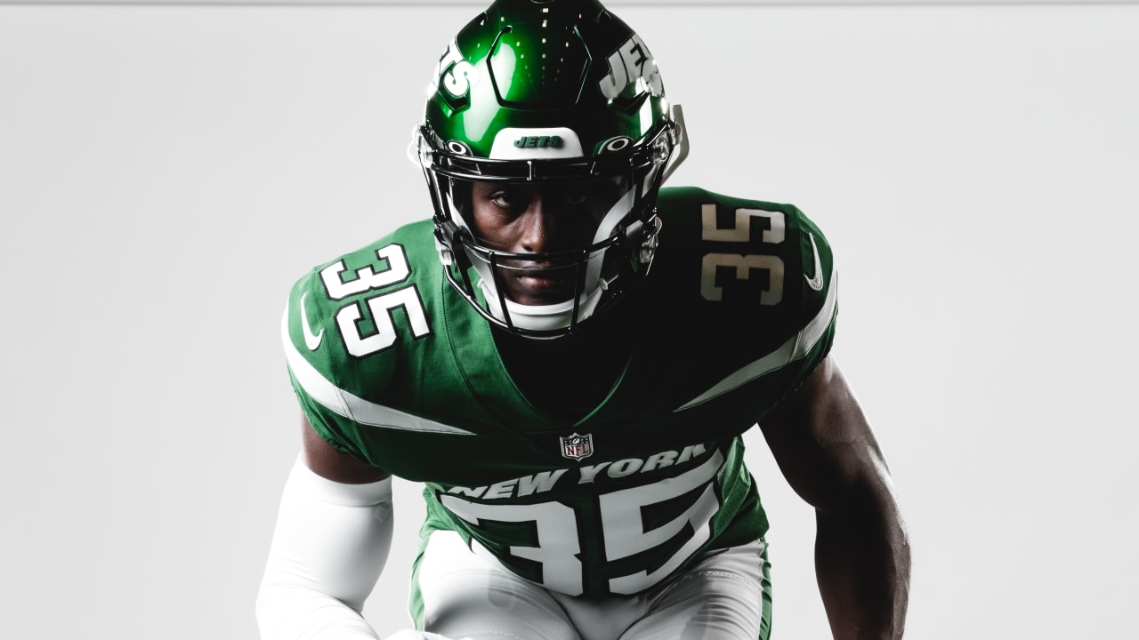 Coach Dennard Wilson 'Can't Wait' to See His CBs in Action