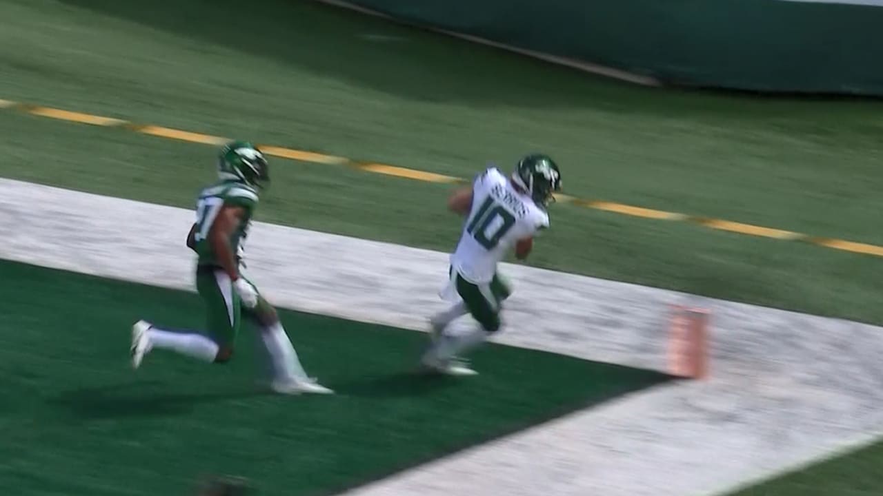 Mike White finds Braxton Berrios for Jets TD on WR screen (Video)