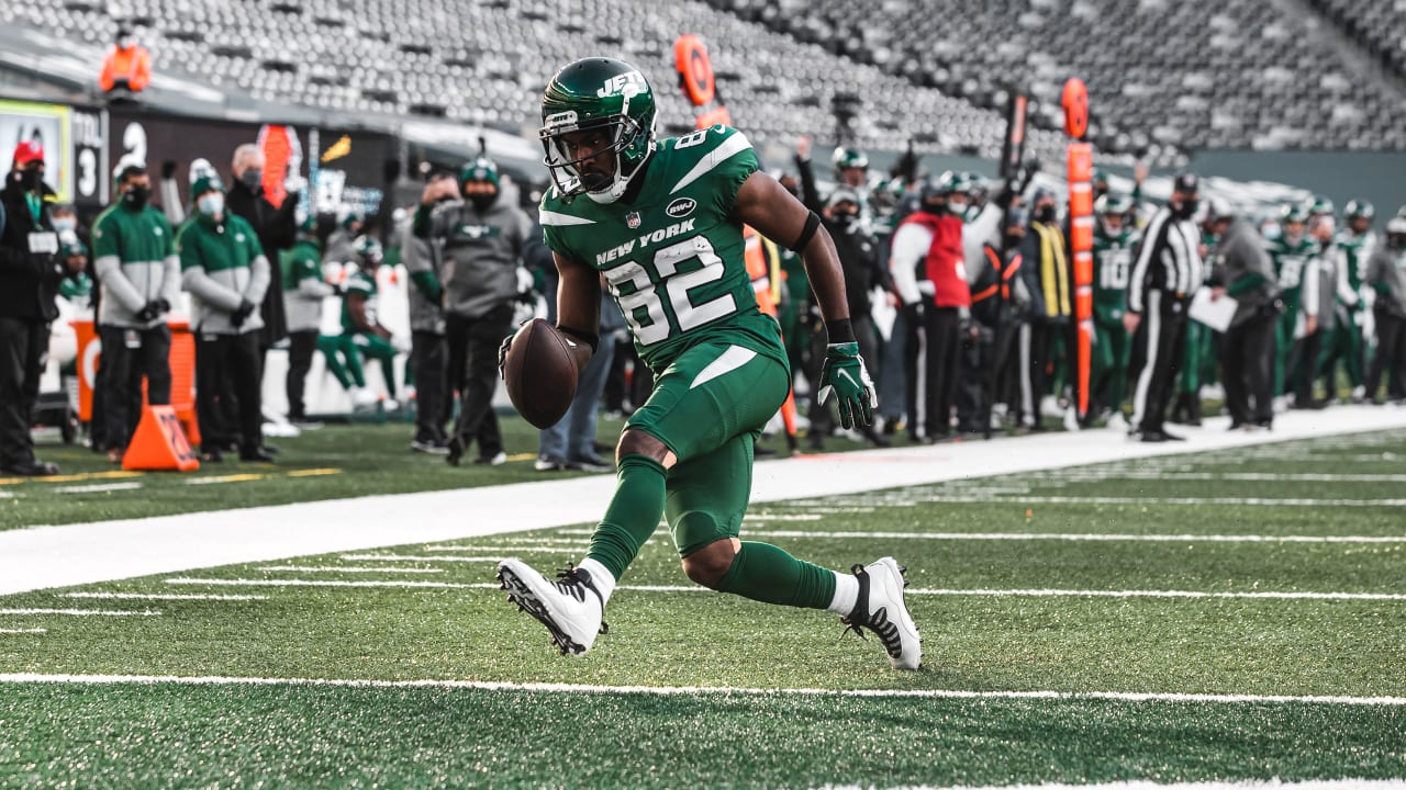 NY Jets WR Jamison Crowder throws a perfect TD pass