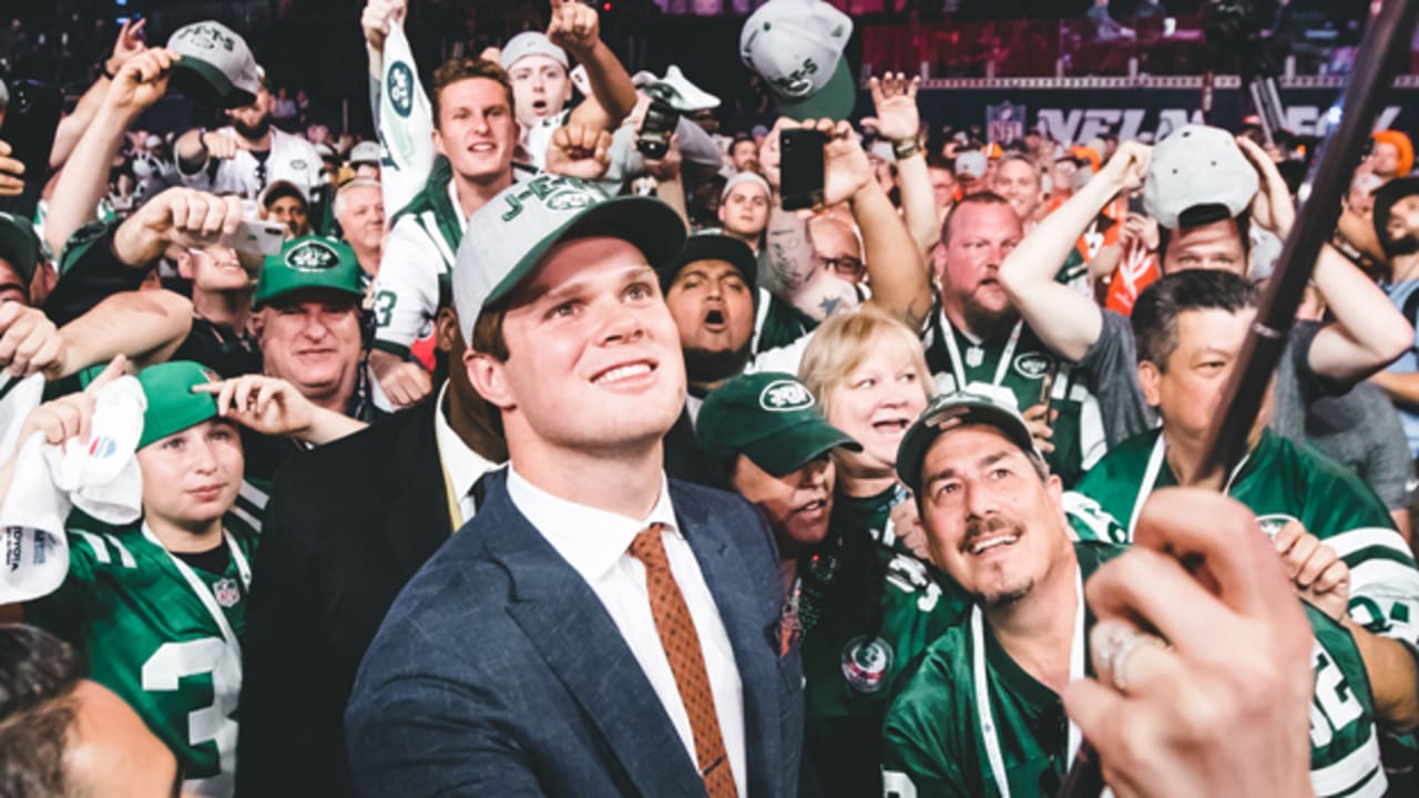 Sam Darnold's grandfather, Dick Hammer was a larger-than-life