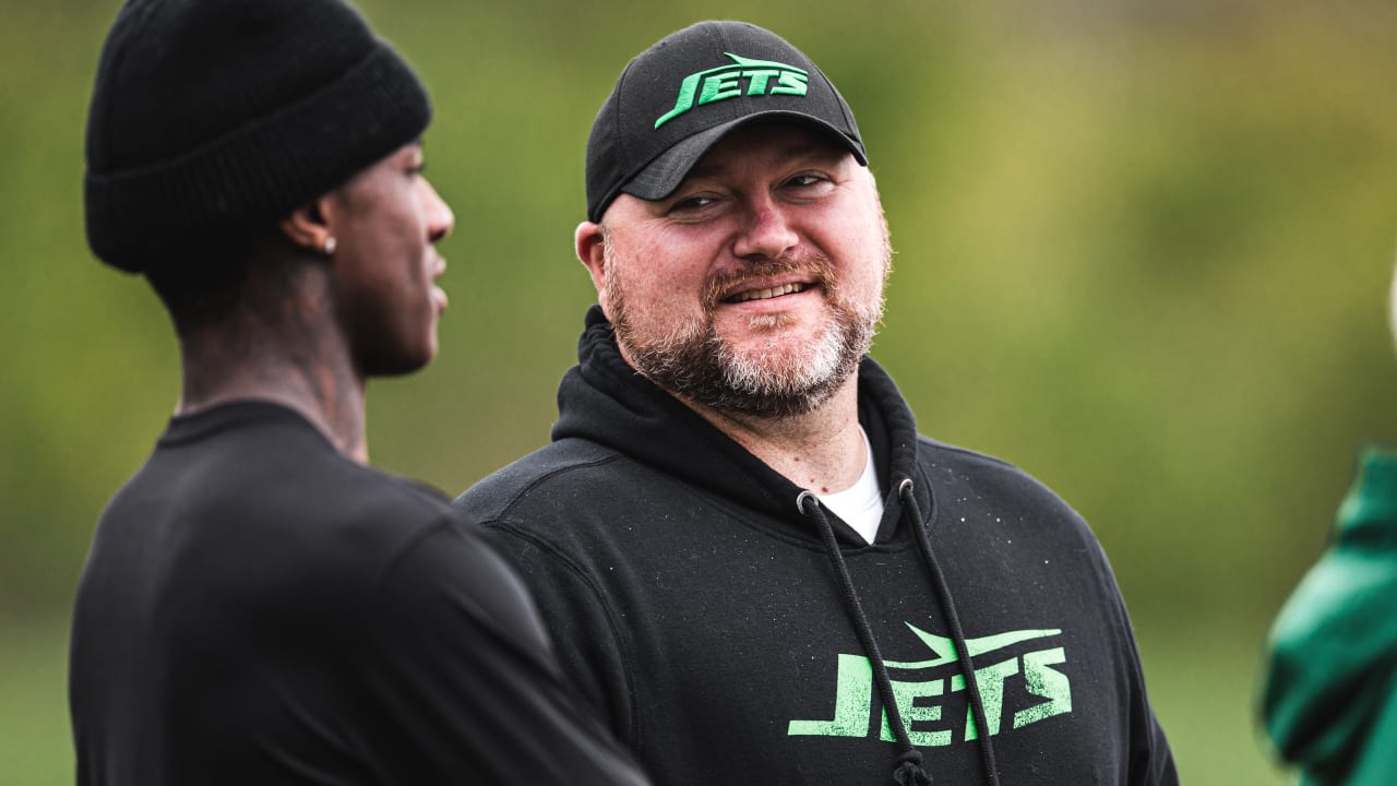 Jets' Joe Douglas not about to make playoff prediction