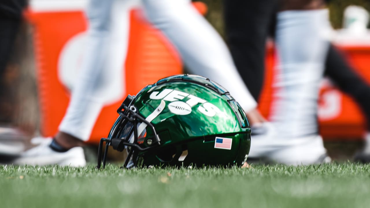 A New York Jets helmet on the field during practice at the team's