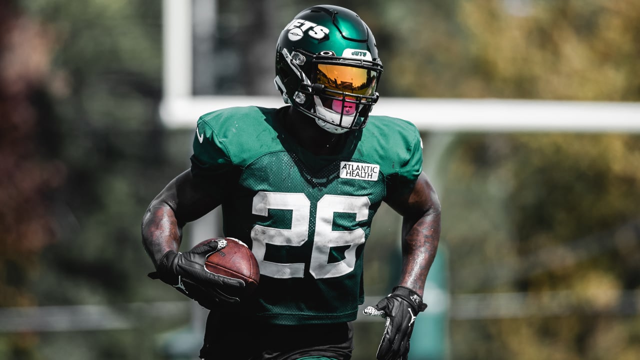 Le'Veon Bell admits he made a mistake not re-signing with