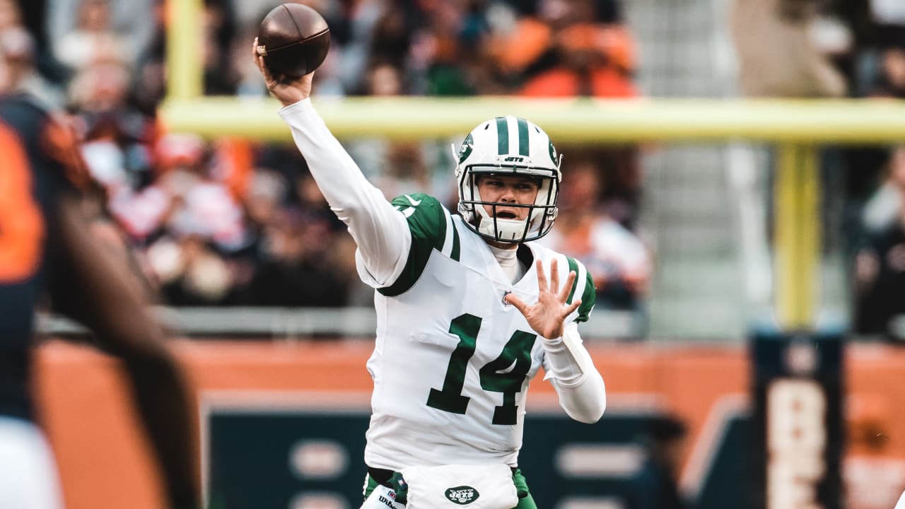 New York Jets: Sam Darnold's uncanny outside-the-pocket skills (Film)