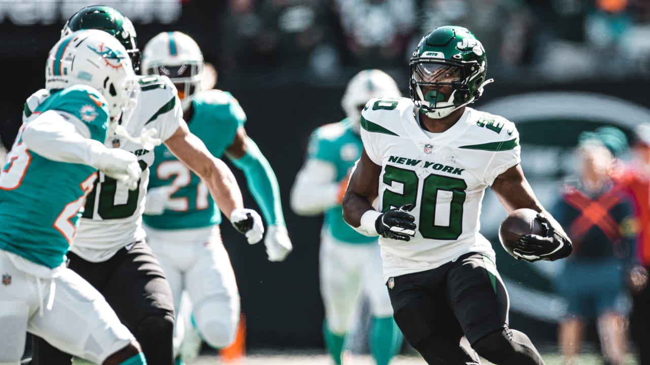 Jets RB Breece Hall Delivers Multiple 'Home Run' Plays in Win Over