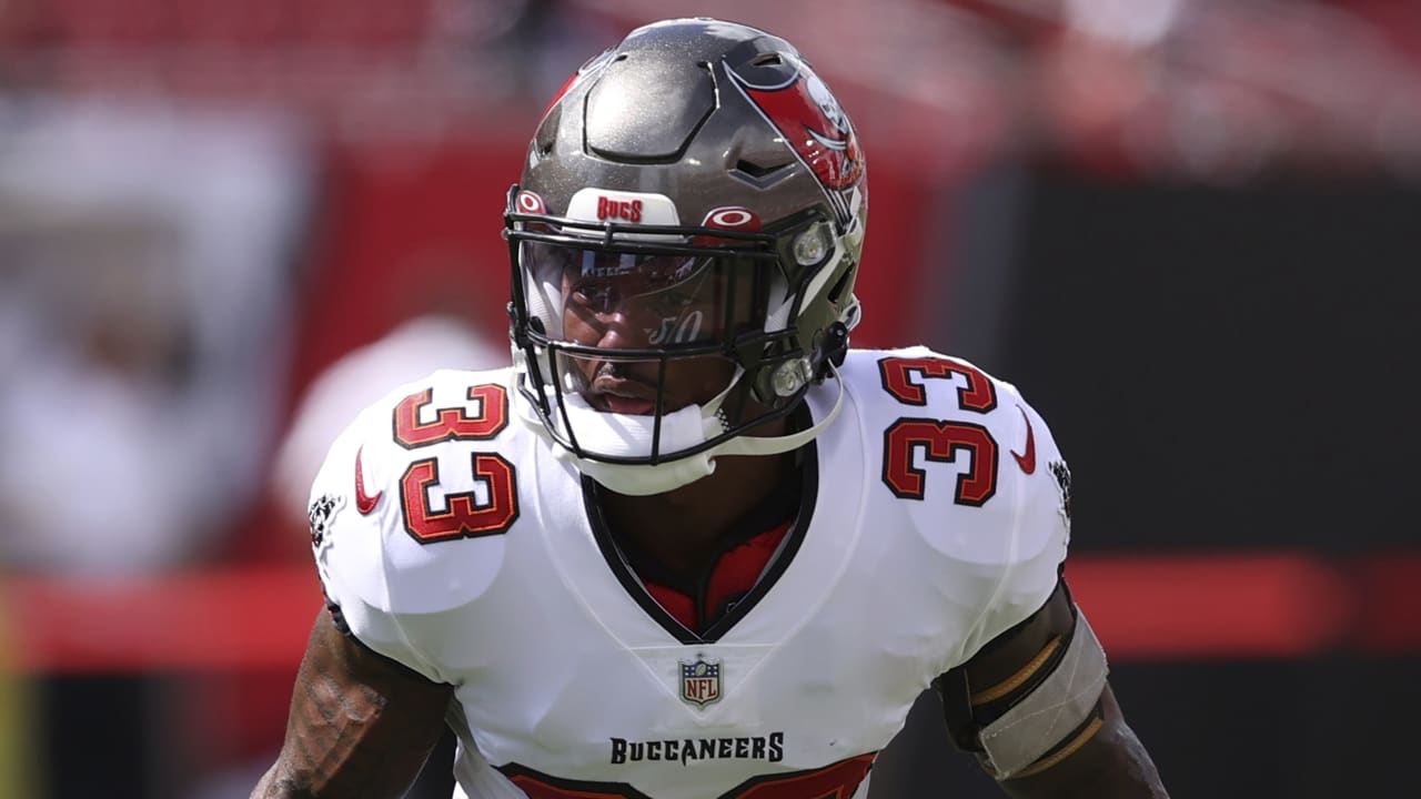 Jordan Whitehead helps Tampa Bay win first NFC South title since 2007