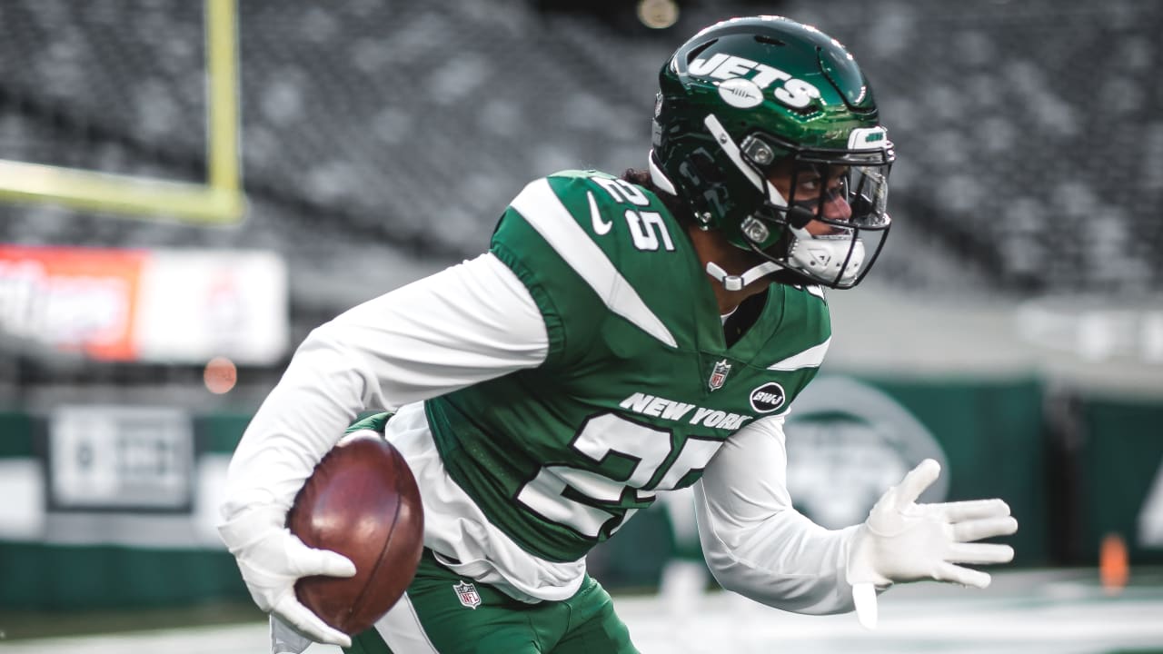 New York Jets running back Ty Johnson (25) looks on against the