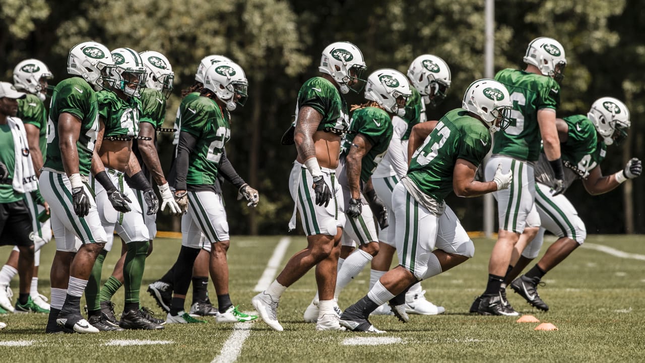 Jets Depth Chart: Which Rookie Is with the First Team?