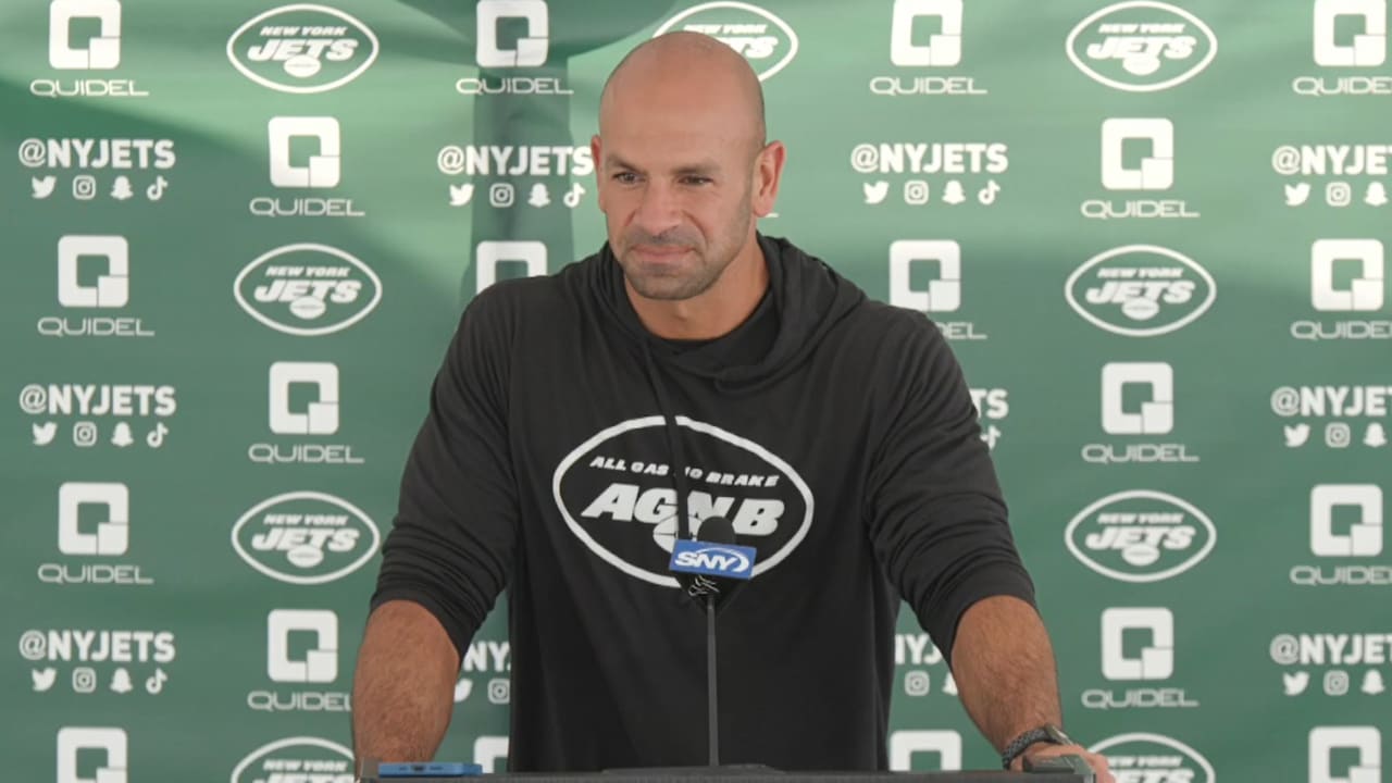 NY Jets coach Robert Saleh wears Hackensack HS shirt before practice