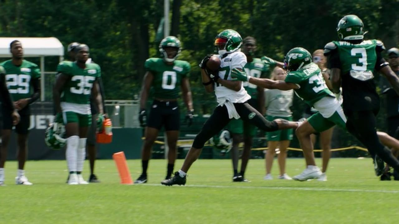 Jets Training Camp Highlight  Breece Hall Speeds Through the Defense After  Catching an Aaron Rodgers Throw