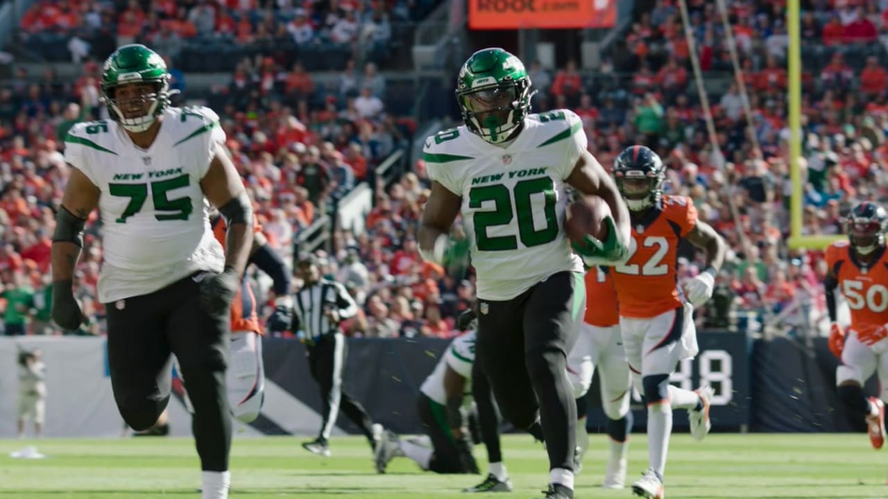 Hall hurt after 62-yard TD in Jets' 16-9 win over Broncos - The San Diego  Union-Tribune