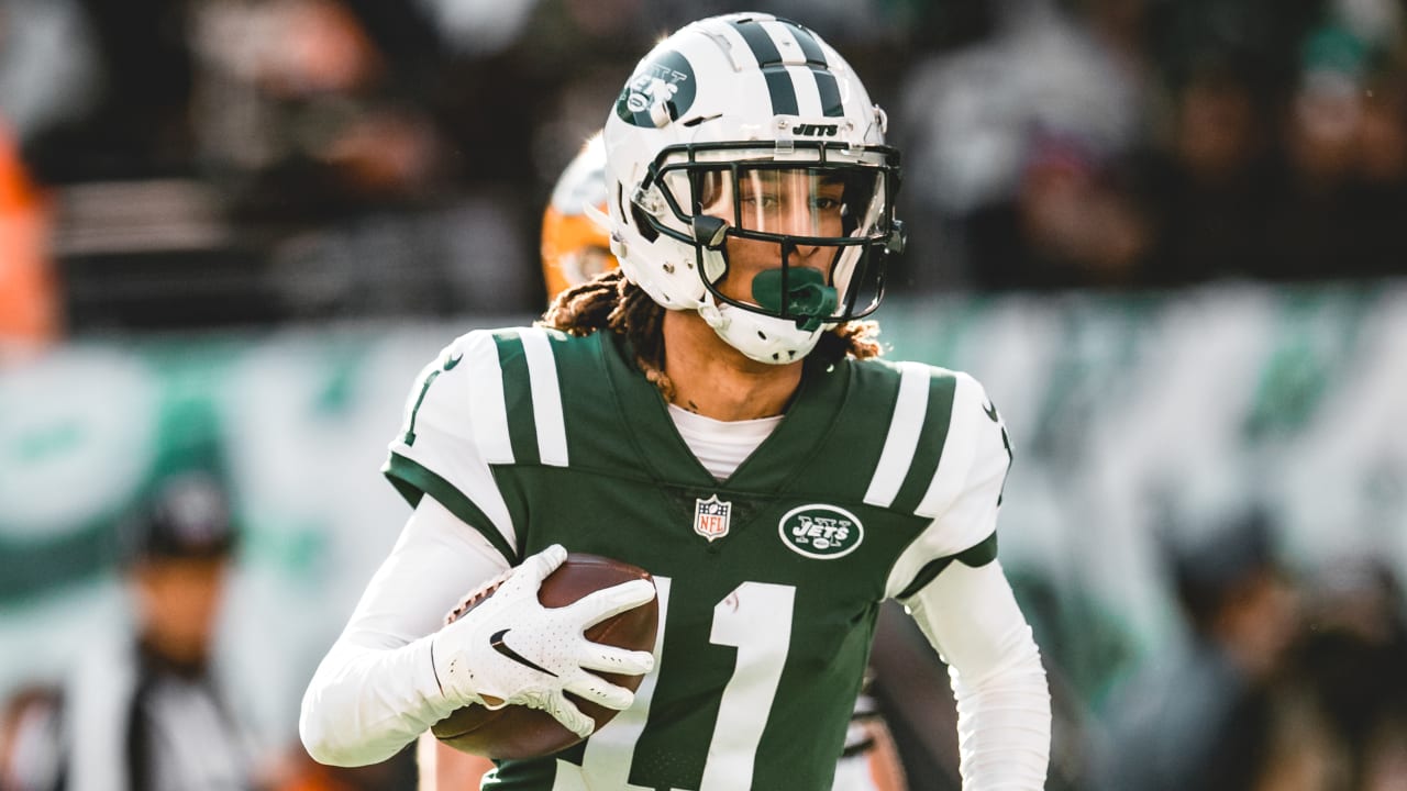 Gase on Jets' Wide Receivers 'There's Some Talent in That Room'