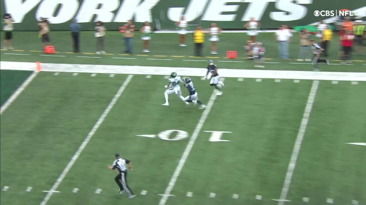 NY Jets QB Zach Wilson finds Corey Davis for first NFL touchdown