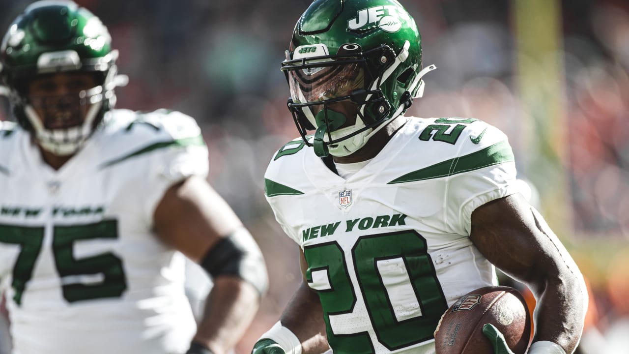 When Do The Jets Expect Rb Breece Hall And Ol Alijah Vera Tucker To Be Back To Full Strength