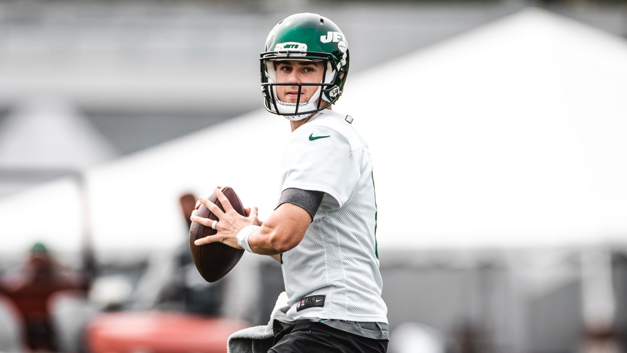 Jets Sign QB Mike White to Practice Squad, Release RB Kalen Ballage