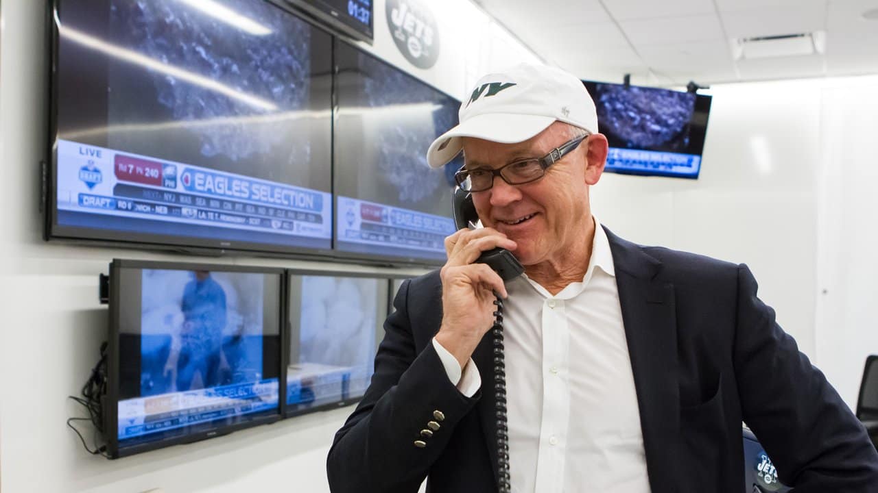 Inside the Draft Room: Calls to the Picks